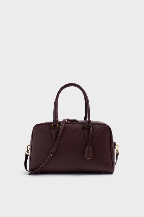 Bag with a keychain charm — image 3