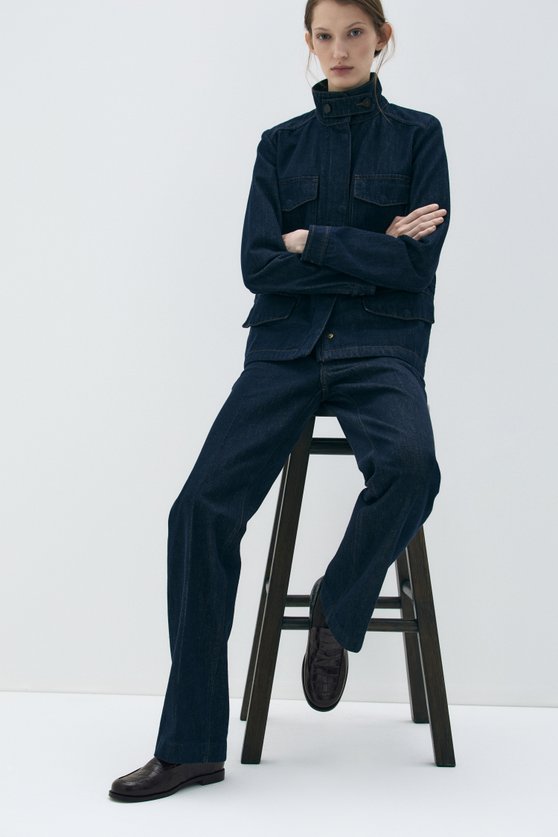 Leather loafers with crocodile embossing — image 1