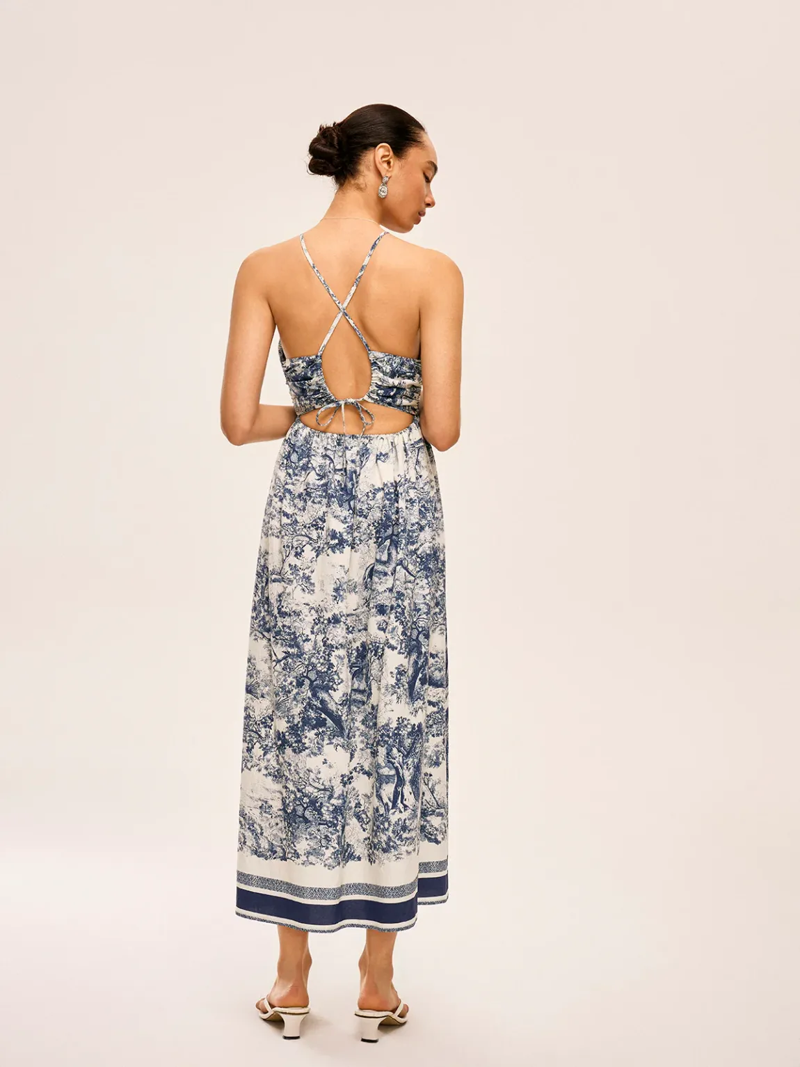 Printed Contrast Trim Knotted Spilt Dress — image 4