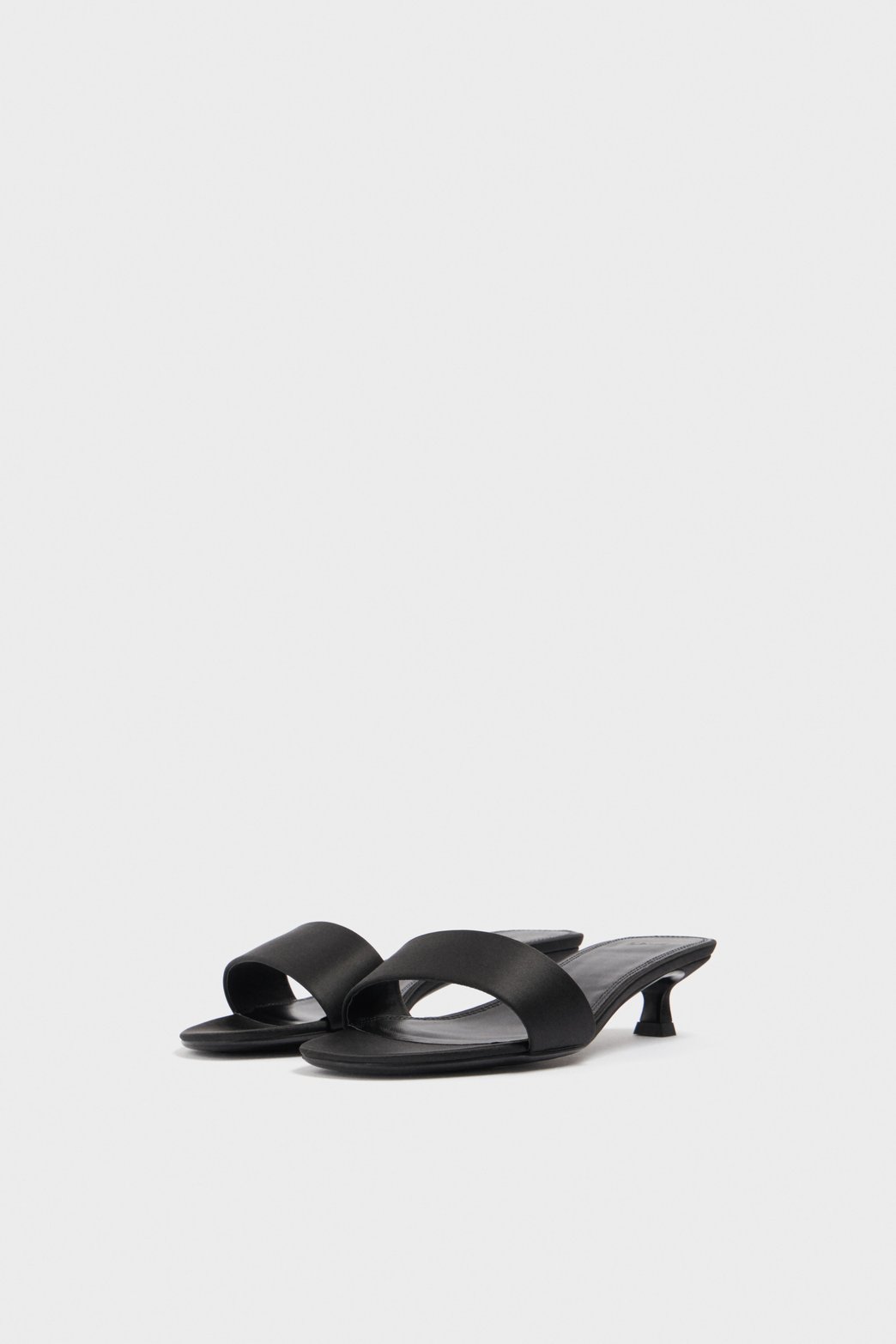 Satin heeled sandals — image 4