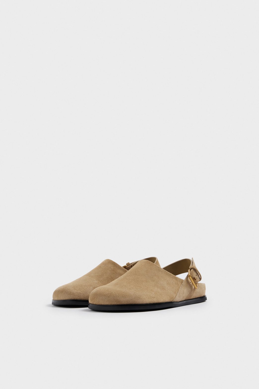 Suede clogs with a strap — image 3