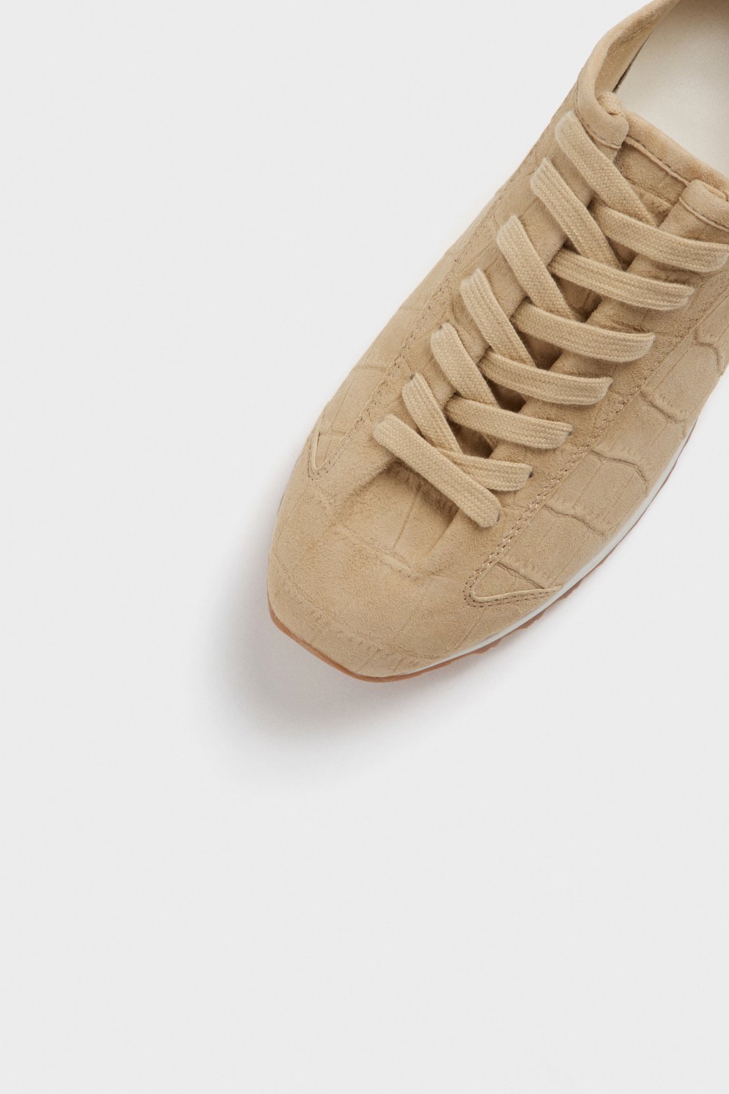 Suede sneakers with crocodile leather embossing — image 2